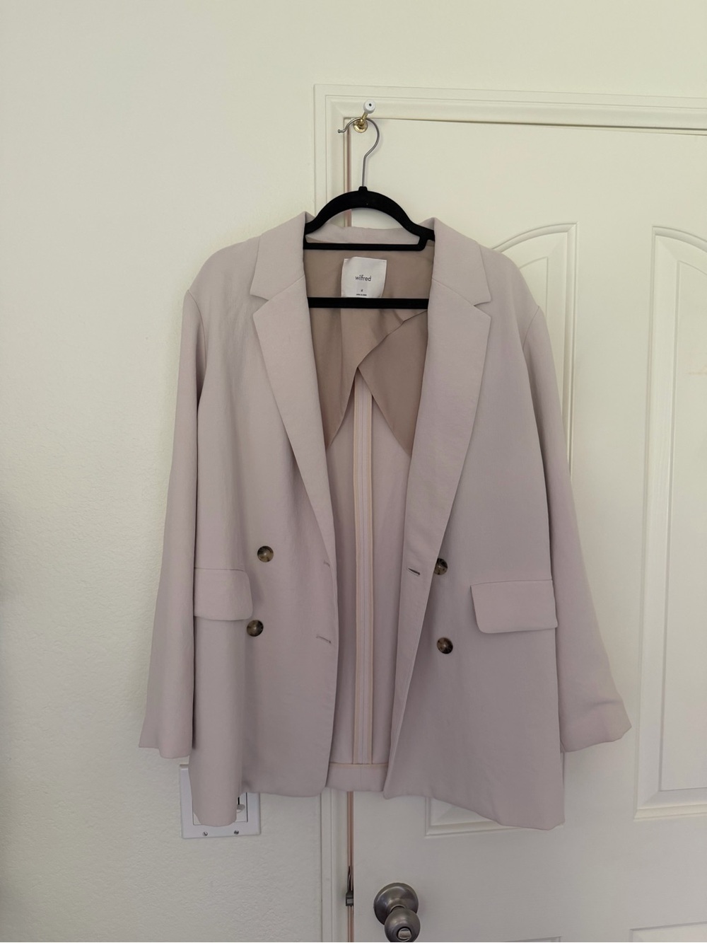 Wilfred Double-Breasted Oversized Blazer in Light Taupe